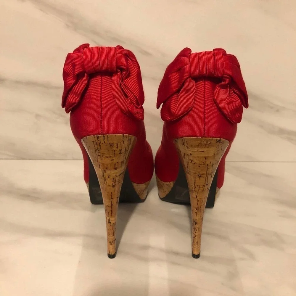 Bebe Stiletto High Heels Kahilia Ruby Red Size 8 Platform Cork Bow Formal
